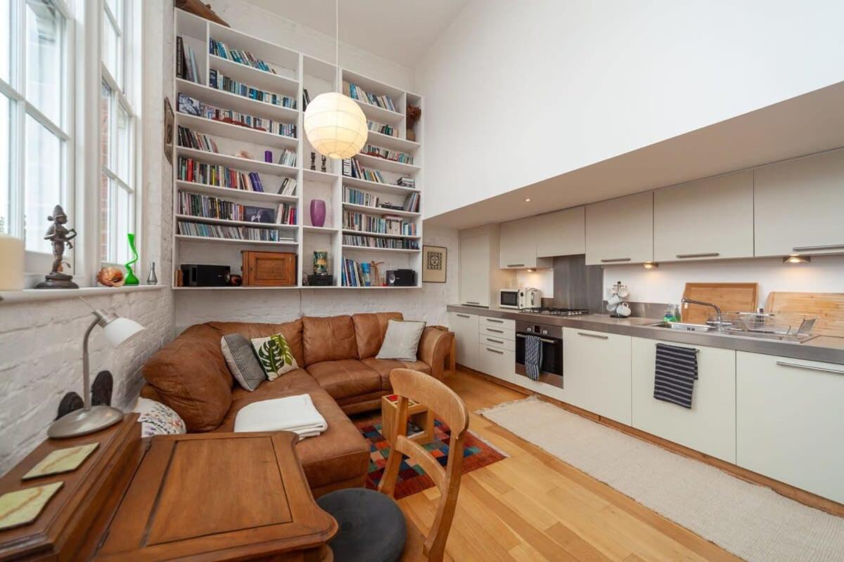 Charming 1 Bedroom Apartment In Old School House ลอนดอน ภายนอก รูปภาพ