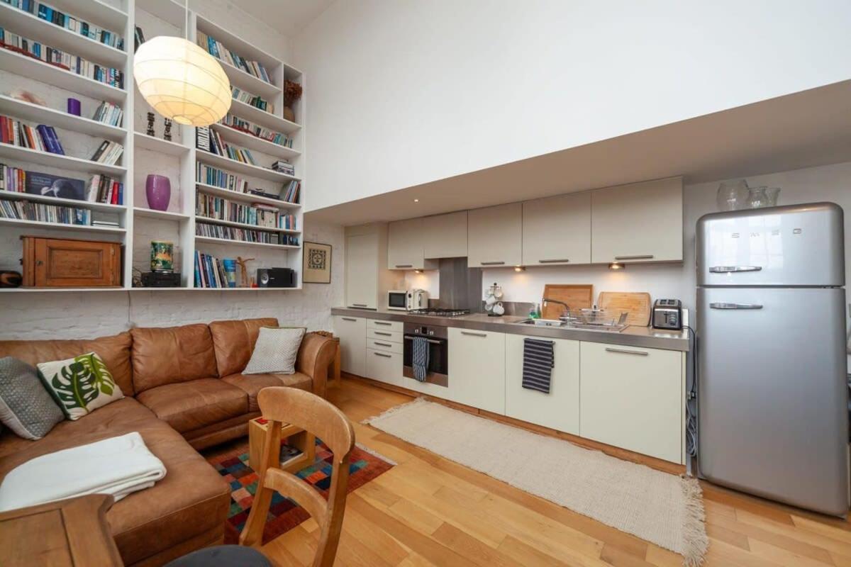 Charming 1 Bedroom Apartment In Old School House ลอนดอน ภายนอก รูปภาพ