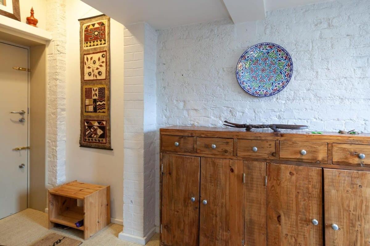 Charming 1 Bedroom Apartment In Old School House ลอนดอน ภายนอก รูปภาพ